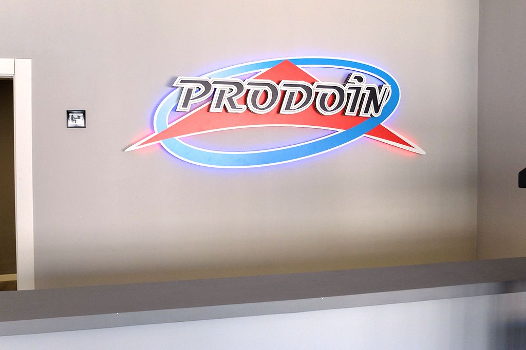 Corporeo retroiluminado fabricado en cartón